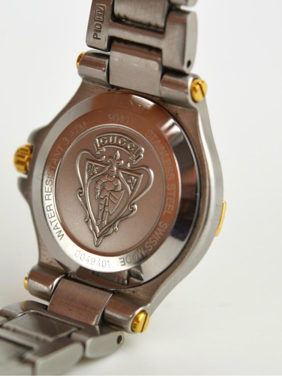 Gucci Vintage G-Timeless Two-Tone Gold & Silver Ladies Stainless Steel Watch